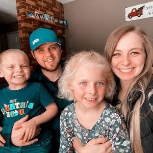 Meet your Posher, Joshua